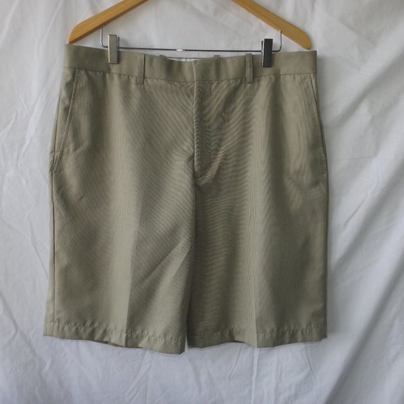 Walter Hagen Golf Shorts Khaki with Pin Stripe Pattern, Size 36, EUC! - Picture 7 of 9